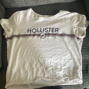 hi im selling a hollister crop top!
